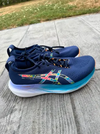 Použité Asics Gel Nimbus Running Shoes