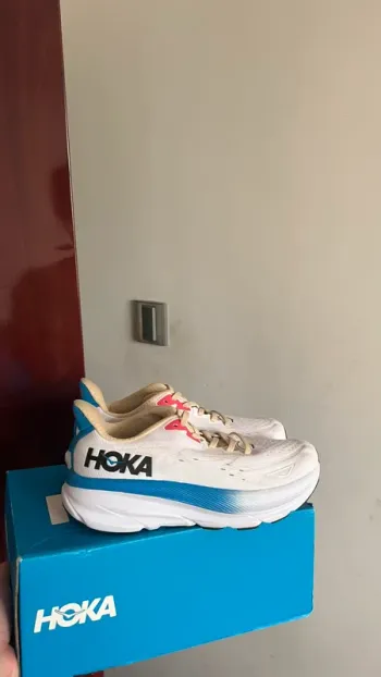 Gebrauchtes Hoka Clifton 9 Running Shoes
