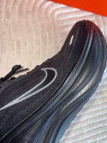 Used Nike Vomero Plus bike — image 8 of 12