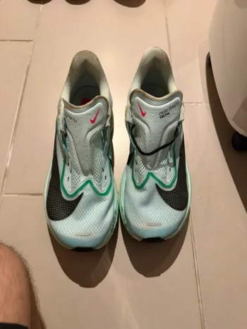 Used Nike Zoom Fly 6 Running Shoes