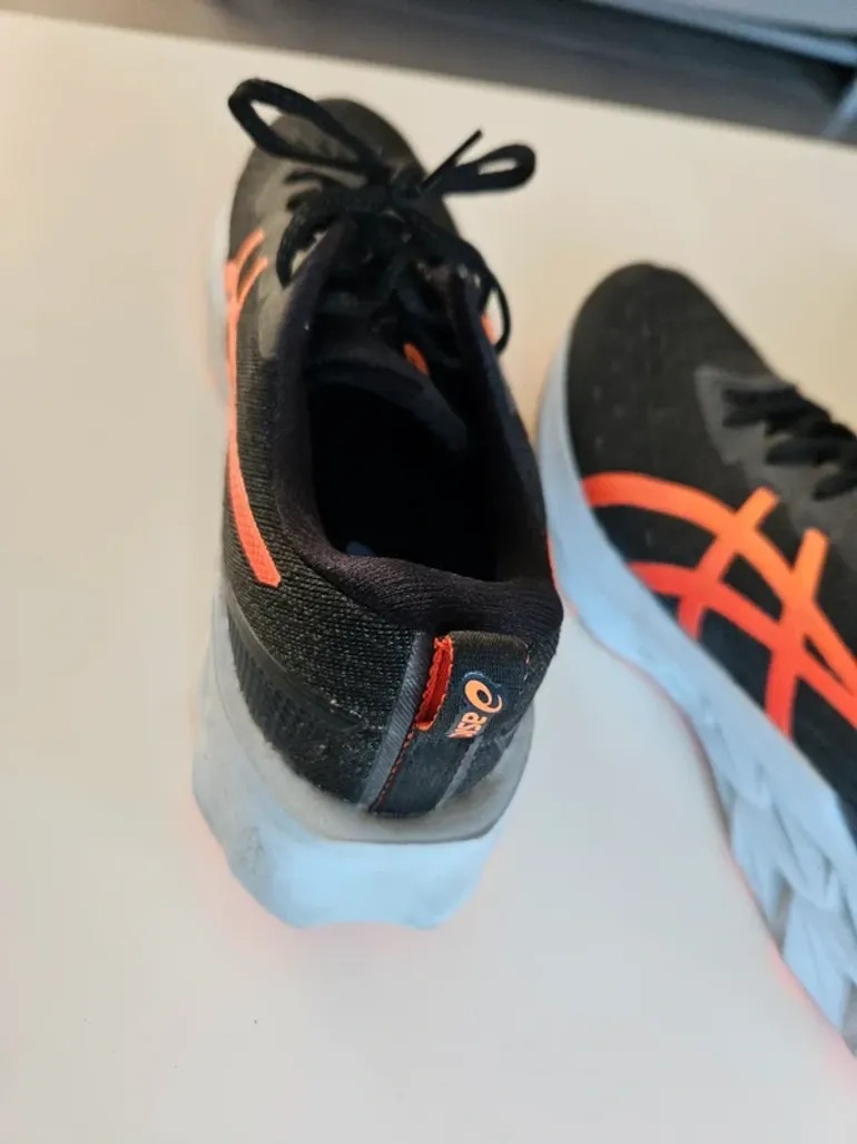 Used Asics Novablast 2 bike — image 6 of 8