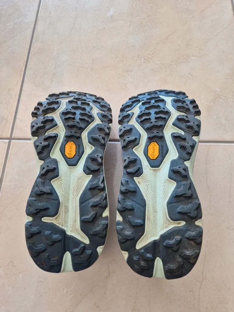 Used Hoka Speedgoat 6 bike — image 6 of 8