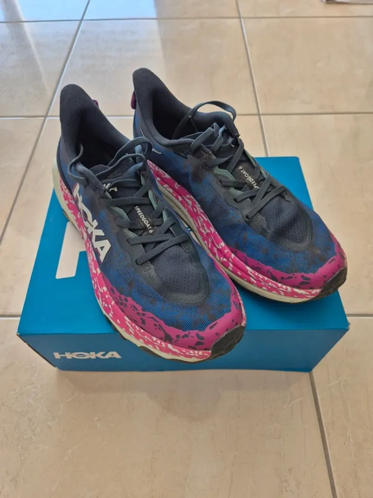 Used Hoka Speedgoat 6 bike — image 5 of 8
