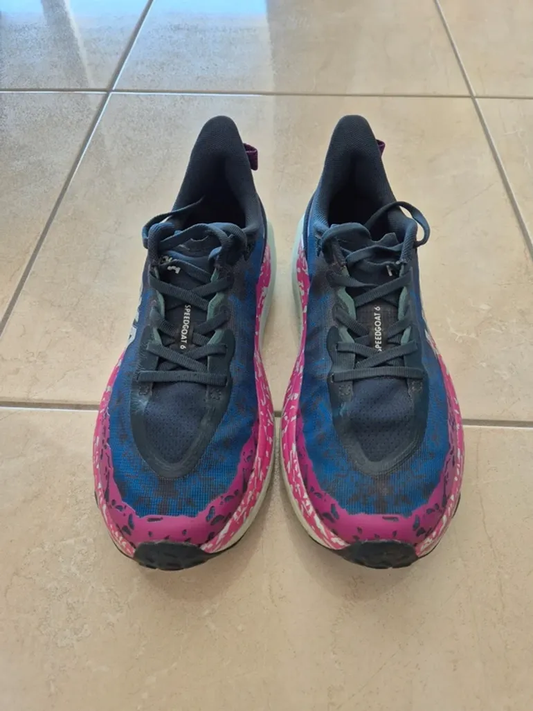 Used Hoka Speedgoat 6 bike — image 3 of 8