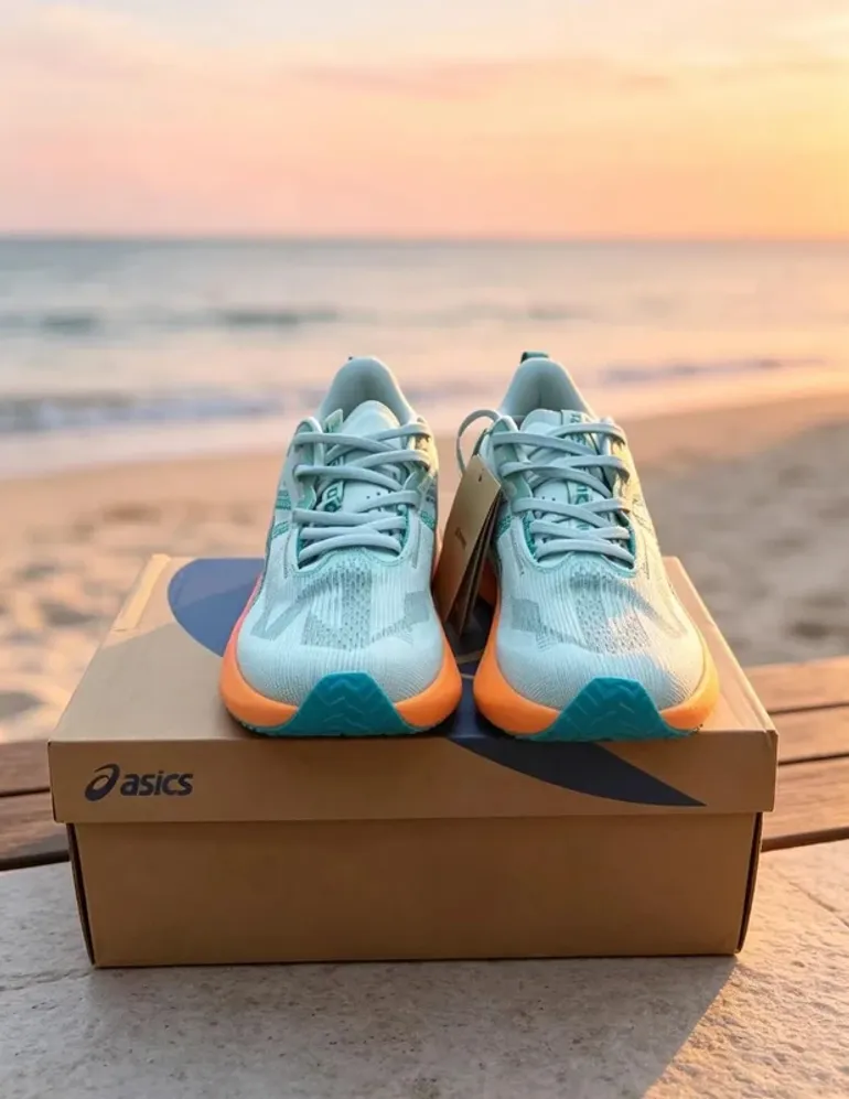 Used Asics Sneakers bike — image 8 of 10