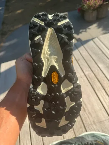 Tweedehands Hoka Speedgoat 7 bike — afbeelding 4 van 6