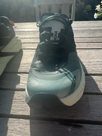 Tweedehands Hoka Speedgoat 7 bike — afbeelding 5 van 6