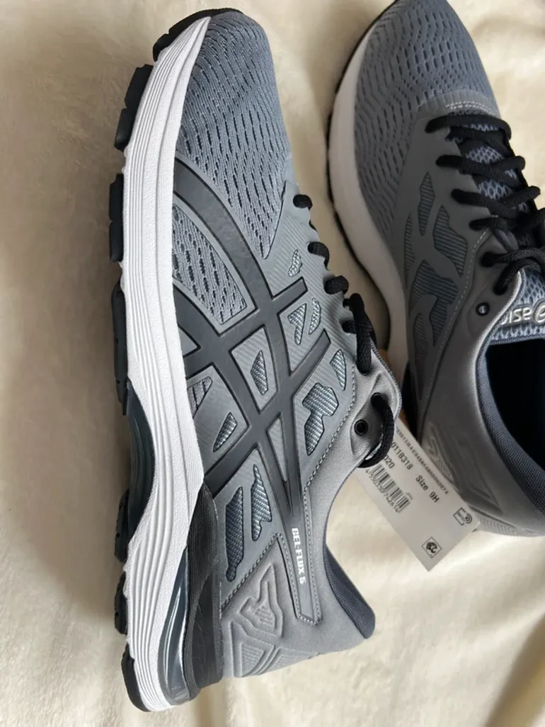 Brugt Asics Laufschuhe Gr. 43.5 bike — billede 7 af 15
