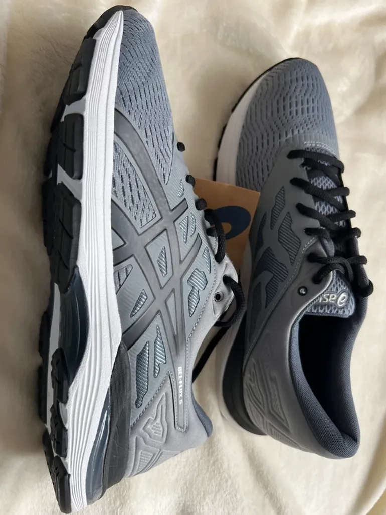 Brugt Asics Laufschuhe Gr. 43.5 bike — billede 5 af 15