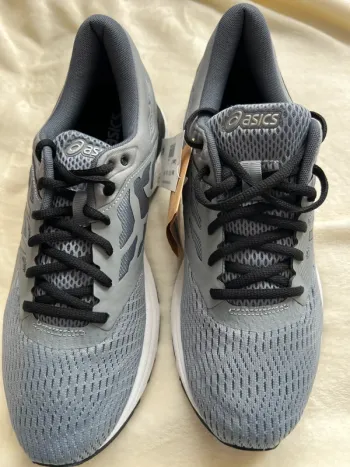 Brugt Asics Laufschuhe Gr. 43.5 bike — billede 6 af 15