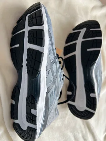 Brugt Asics Laufschuhe Gr. 43.5 bike — billede 9 af 15