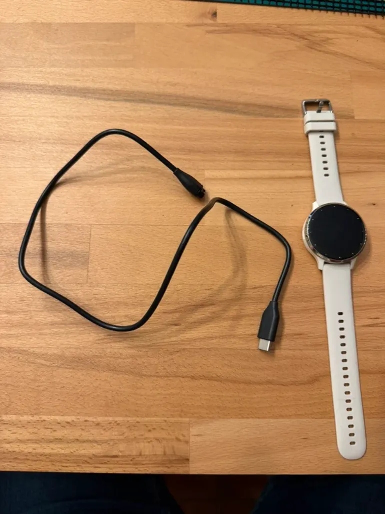 Used Garmin Venu 3S bike — image 8 of 9