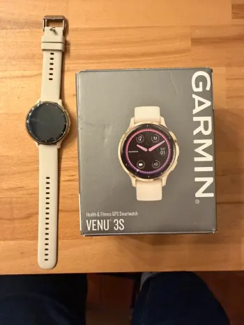 Used Garmin Venu 3S Electronics