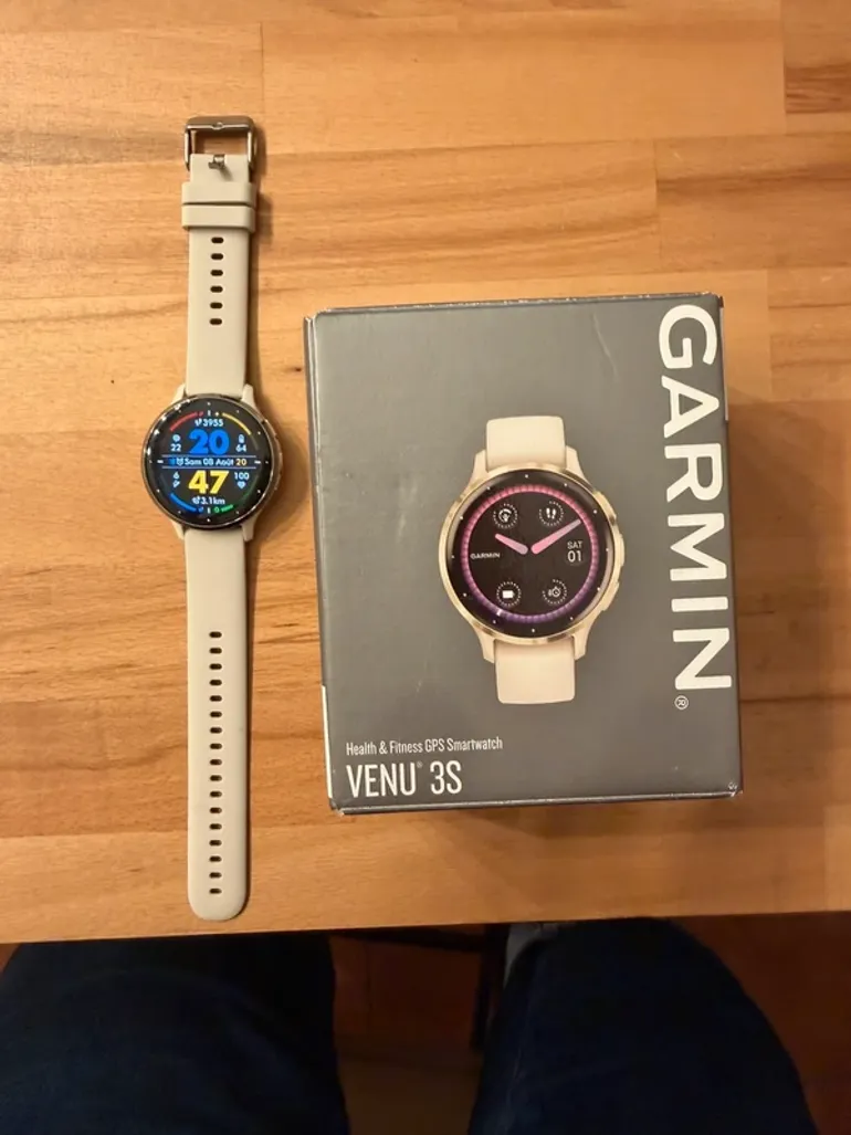 Used Garmin Venu 3S bike — image 2 of 9
