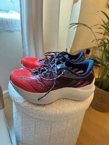 Tweedehands Saucony Endorphin Pro 3 Running Shoes
