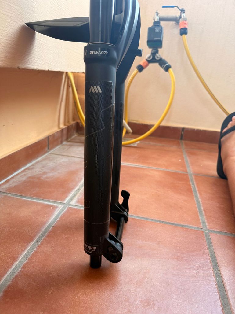 Gebrauchtes Fox 36 Float Rhythm Air Grip 2025 bike — Bild 3 von 8