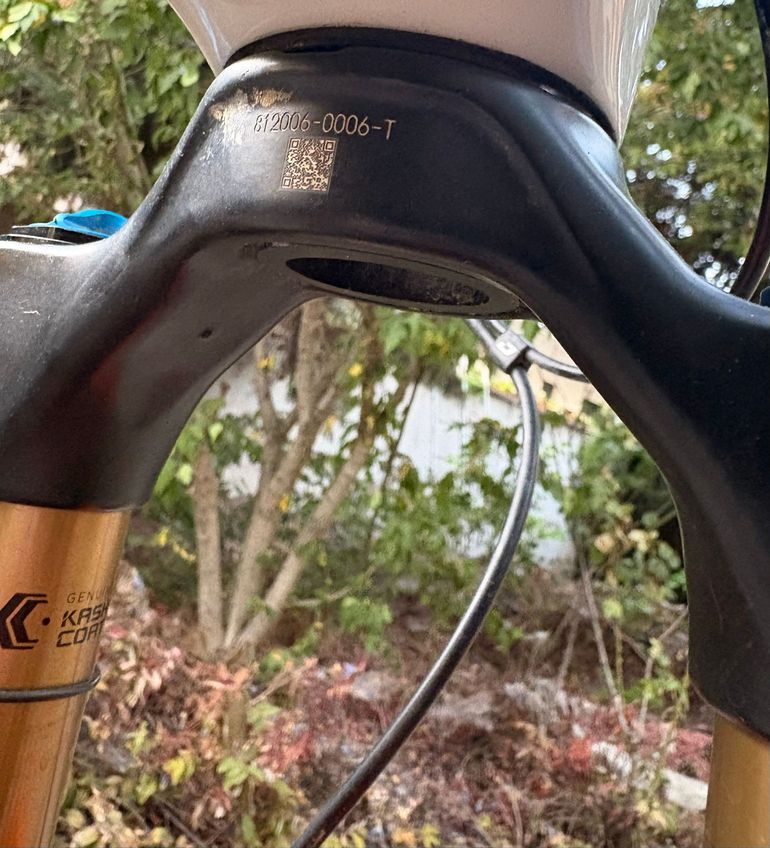 Käytetty Fox 38 Grip2 Fork 2022 bike — kuva 5 / 7