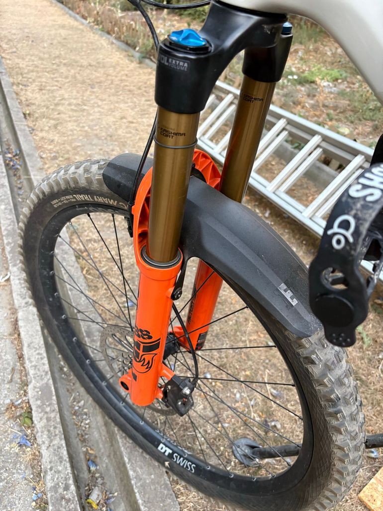 Käytetty Fox 38 Grip2 Fork 2022 bike — kuva 2 / 7
