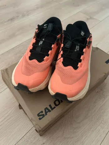Used Salomon Ultra Glide 3 Running Shoes