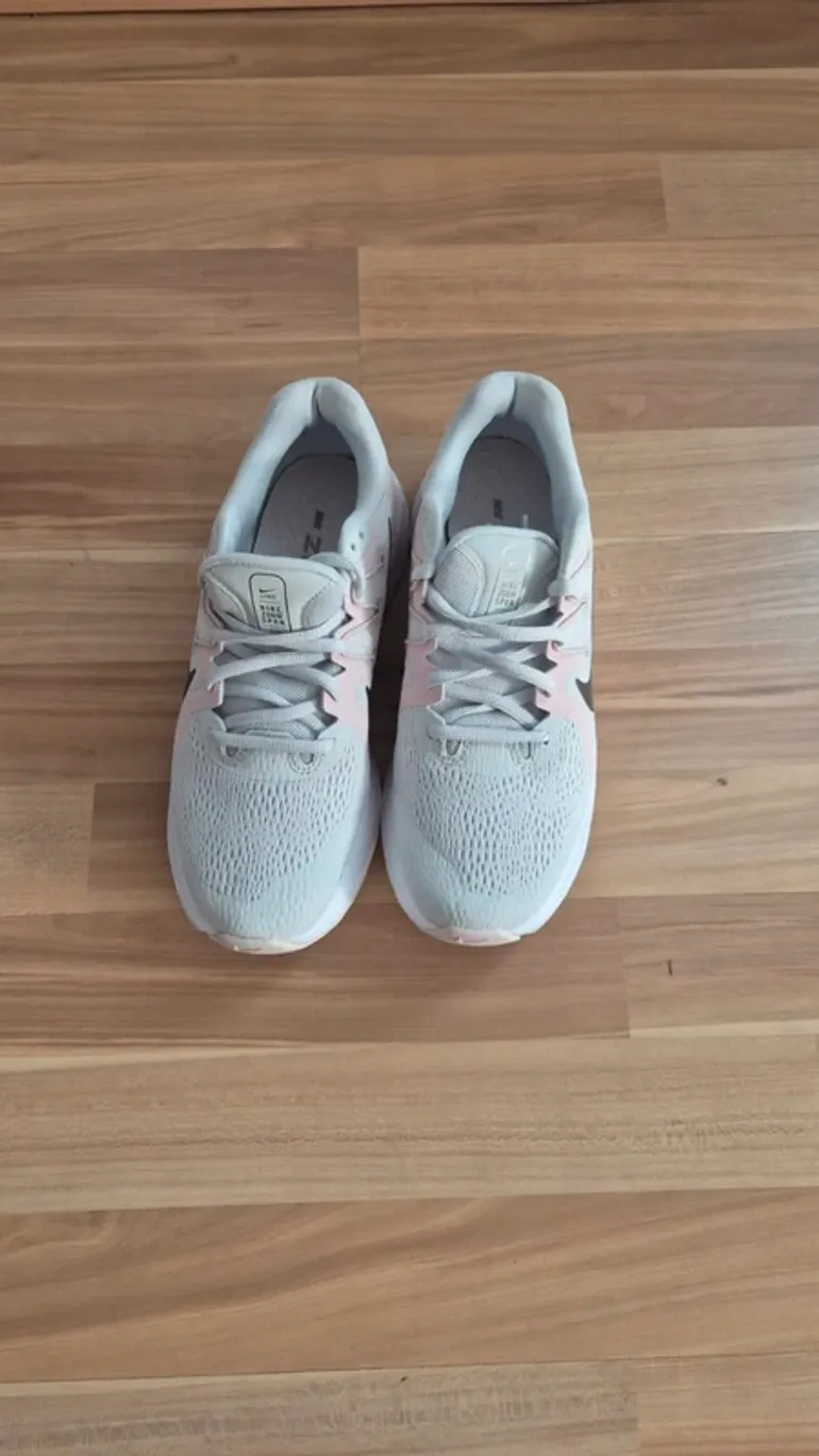 Nike Schuhe bike d'occasion — image 2 sur 4