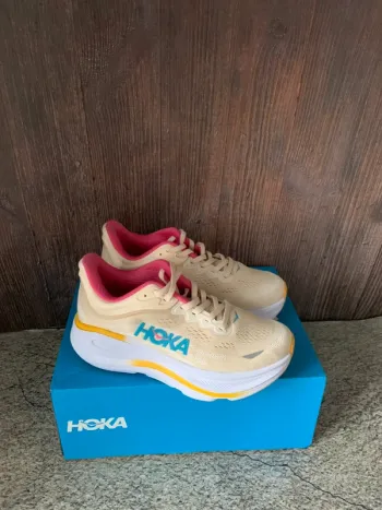 Gebrauchtes Hoka Bondi 9 Running Shoes