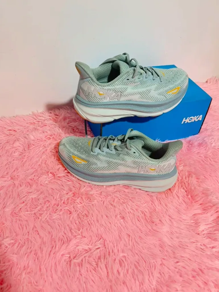 Used Hoka Bondi 9 bike — image 3 of 5