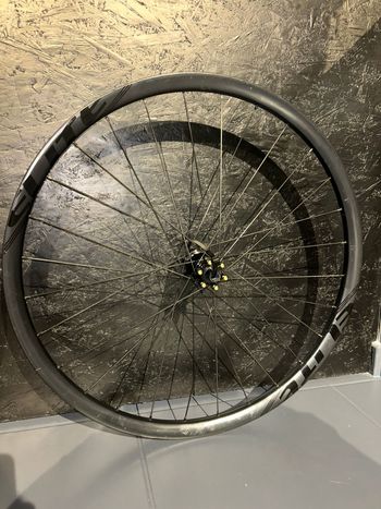 Brugt Elite-Wheels Carbon Wheels ent 2024 bike — billede 4 af 8