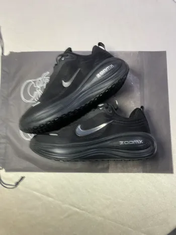 Nike Sneakers Running Shoes d'occasion