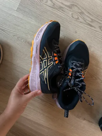Použité Asics Gel-Sonoma 8 Gore Tex bike — obrázek 3 z 7