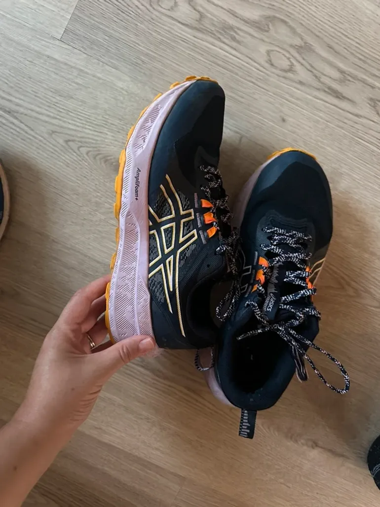 Použité Asics Gel-Sonoma 8 Gore Tex bike — obrázek 3 z 7