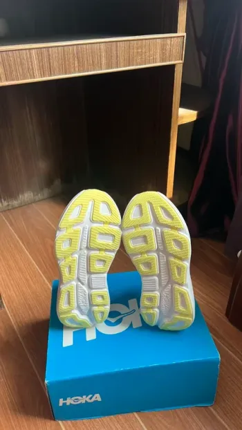Used Hoka Bondi 9 bike — image 5 of 6