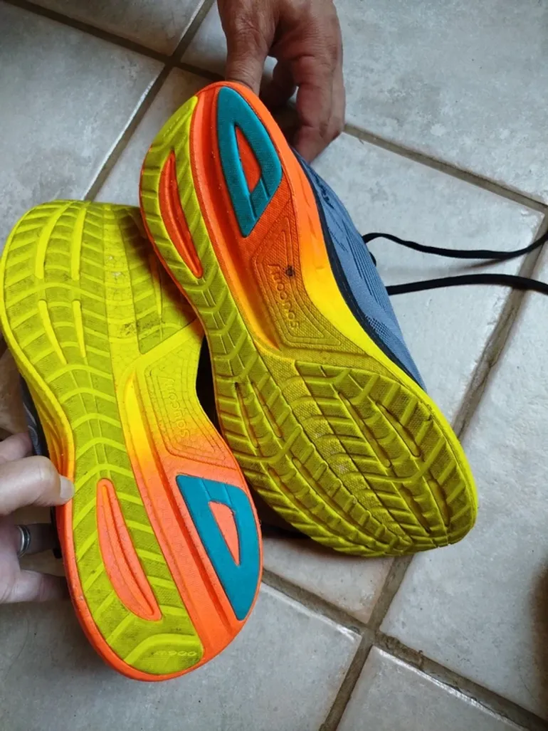 Saucony Ride 18 bike d'occasion — image 2 sur 3