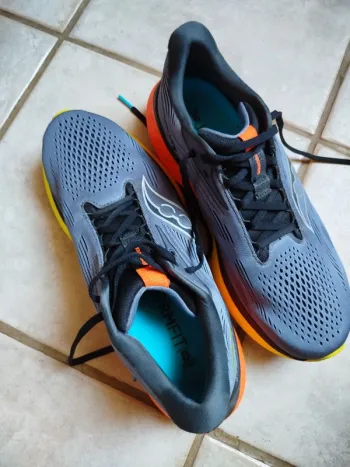 Saucony Ride 18 bike d'occasion — image 3 sur 3