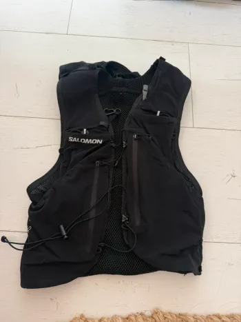 Käytetty Salomon Adv Skin 12 Running Accessories
