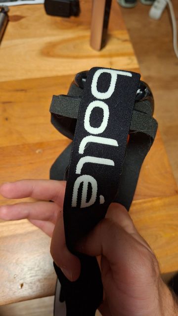 Used bolle Ski Goggles bike — image 7 of 7