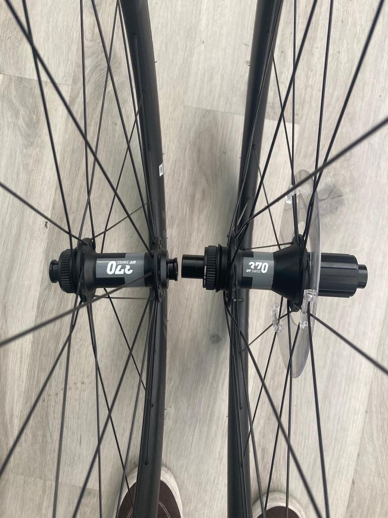 Brugt Roval Rapide C38 Carbon Wheelset 2026 bike — billede 4 af 4