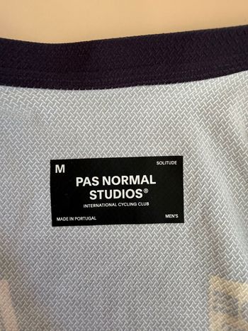 Gebrauchtes Pas Normal Studios Solitude Logo Jersey bike — Bild 3 von 11