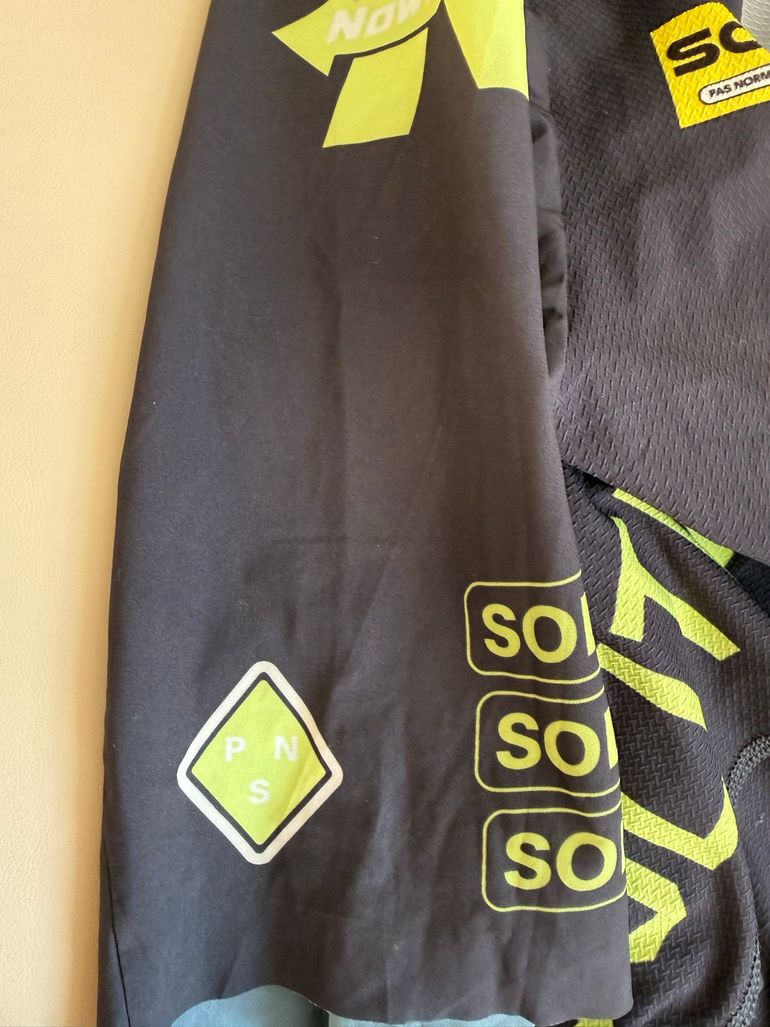 Gebrauchtes Pas Normal Studios Solitude Logo Jersey bike — Bild 10 von 11