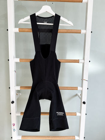 Używany Pas Normal Studios Escapism Cargo Bib Shorts bike — zdjęcie 4 z 6