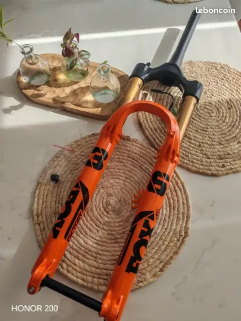 Brugt Fox 36 FLOAT FACTORY LIVE E-TUNED Fork