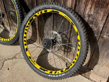 Brugt Mavic Deemax DH Mullet Wheels bike — billede 2 af 5