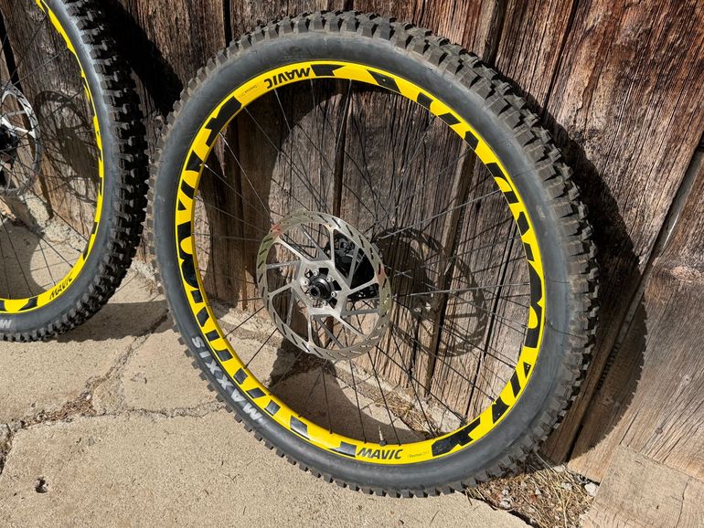 Brugt Mavic Deemax DH Mullet Wheels bike — billede 4 af 5