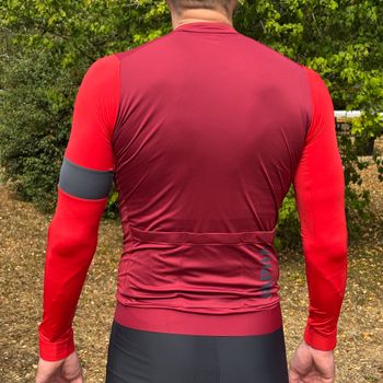 Brugt Rapha Pro Team Training Long Sleeve Jersey bike — billede 2 af 2