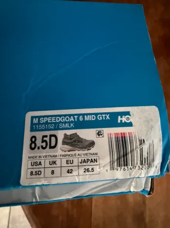 Used Hoka Speedgoat 6 Mid GTX bike — image 6 of 6