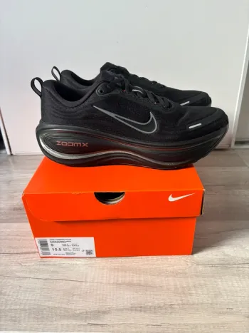 Used Nike Vomero Plus Running Shoes