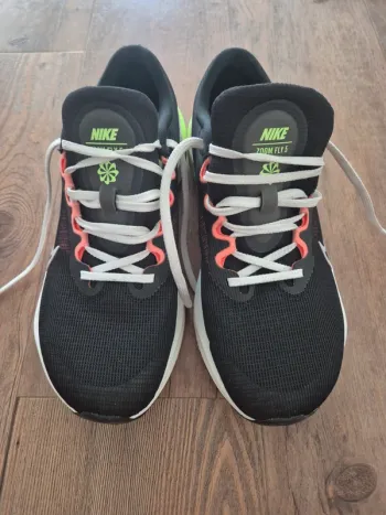 Used Nike Zoom Fly 5 Running Shoes