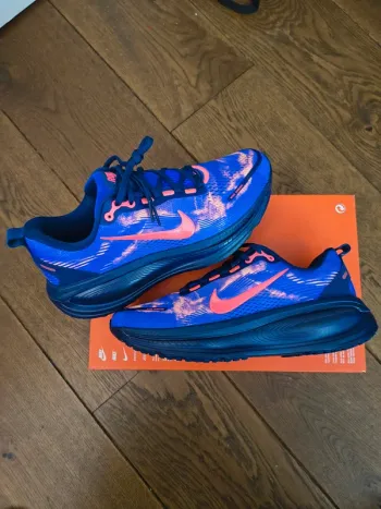 Použité Nike Vomero 18 Running Shoes