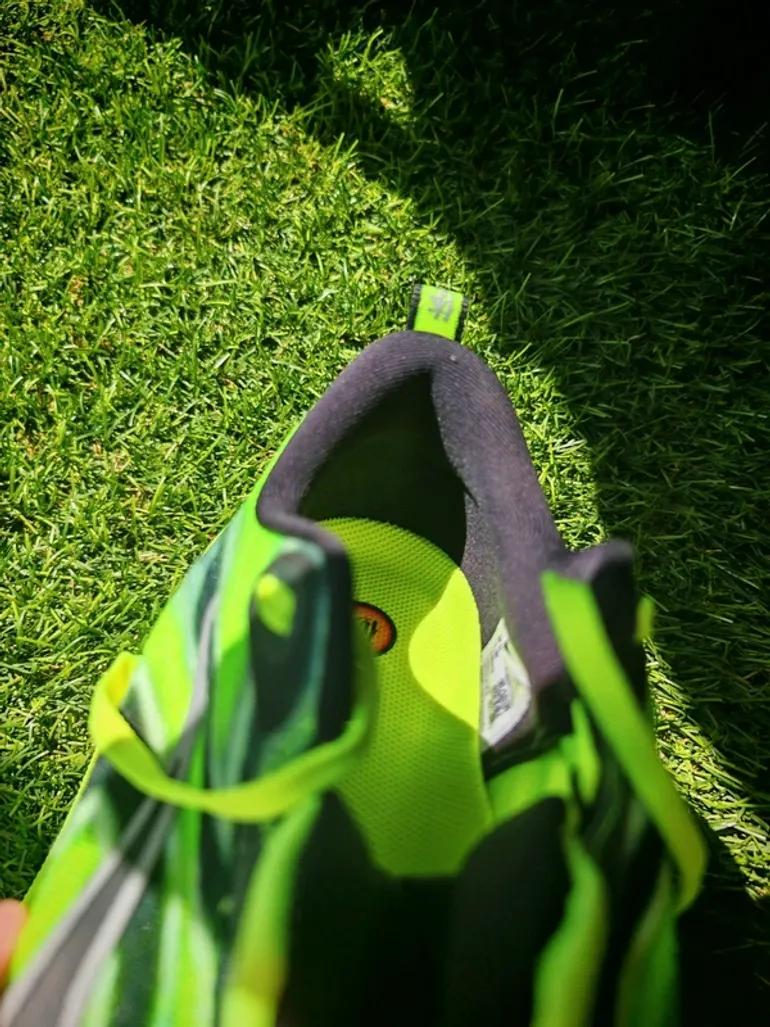 Used Nike Vomero Plus Édition Spéciale Ekiden bike — image 6 of 8