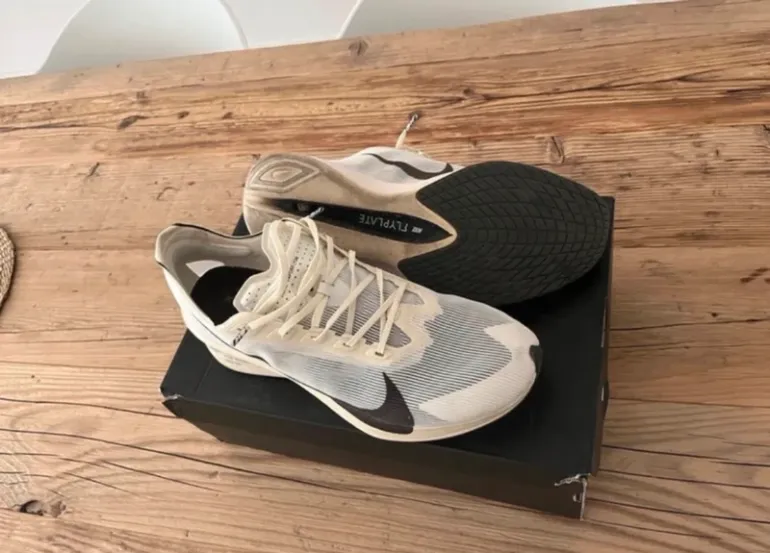 Brugt Nike Vaporfly 4 bike — billede 10 af 10
