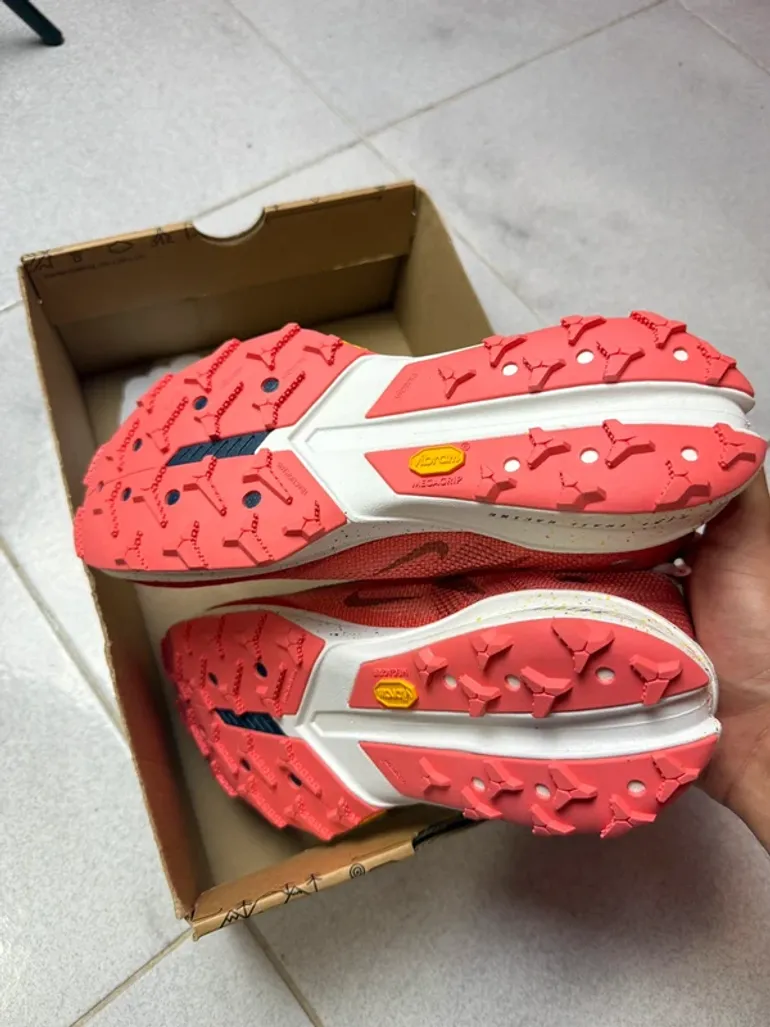 Tweedehands Nike Terra Kiger 10 bike — afbeelding 4 van 6